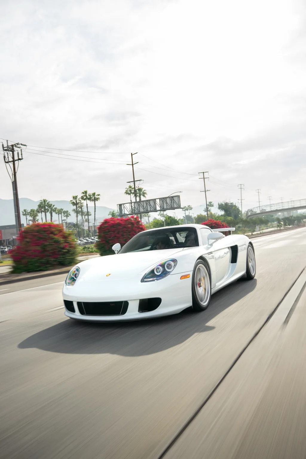 White Porsche Carrera GT